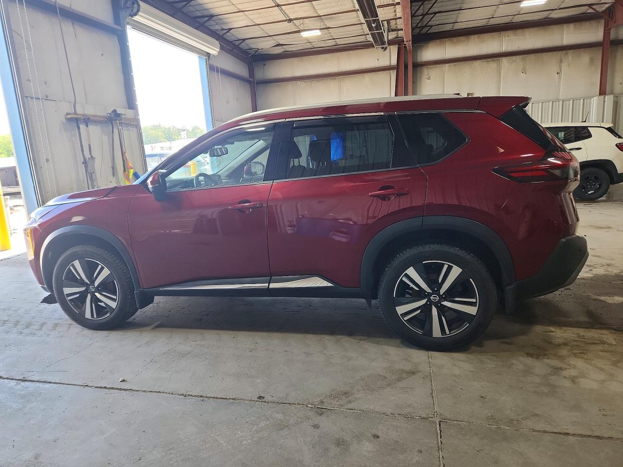 2021 NISSAN ROGUE SL — снимка 2