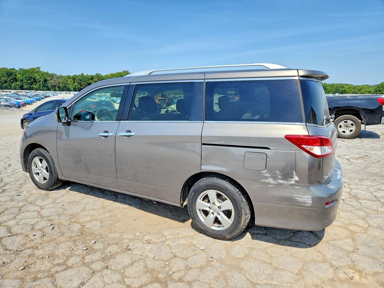 2016 NISSAN QUEST 3.5 SV — снимка 2