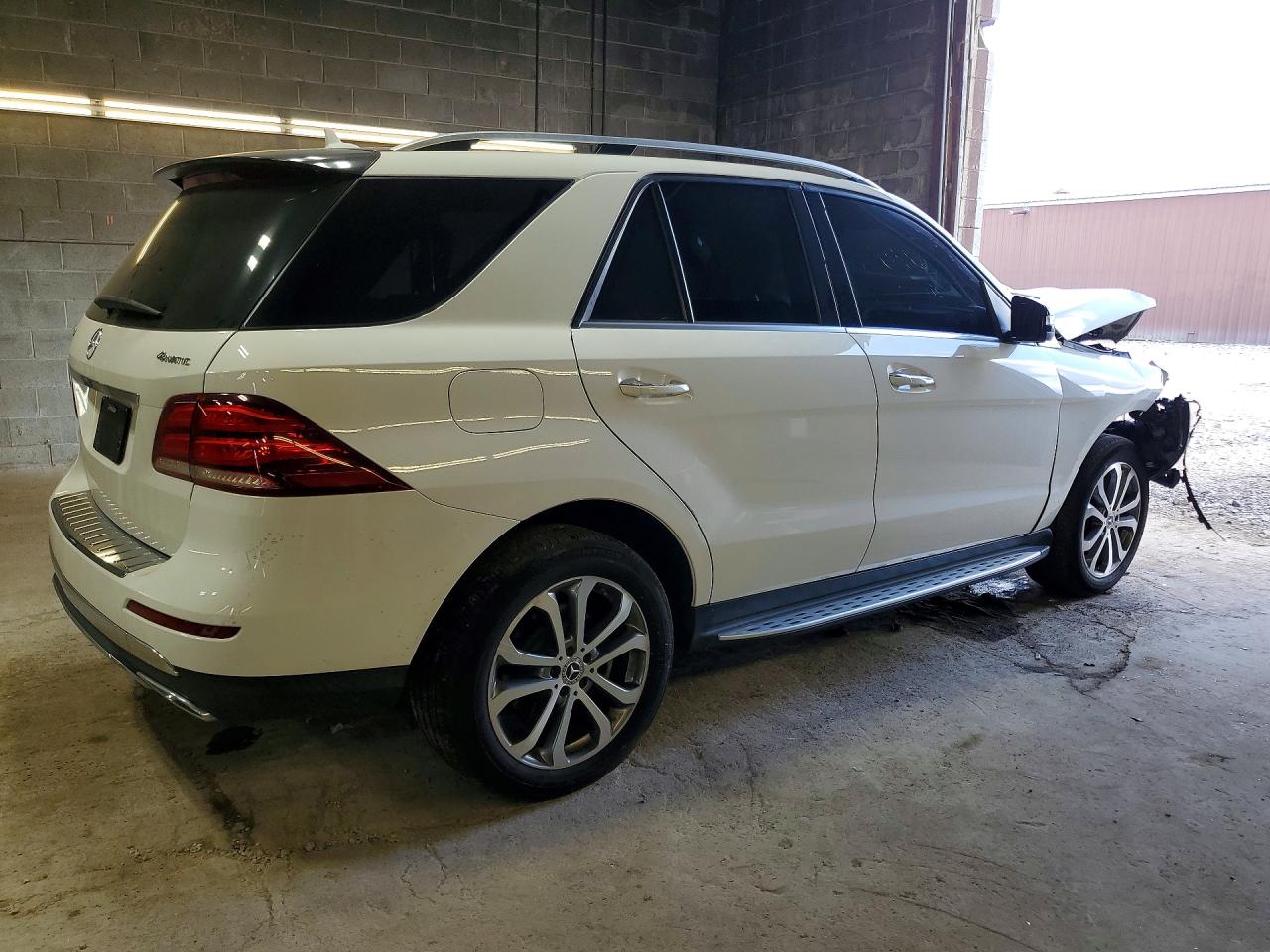 2017 MERCEDES-BENZ GLE 350 4MATIC — снимка 3