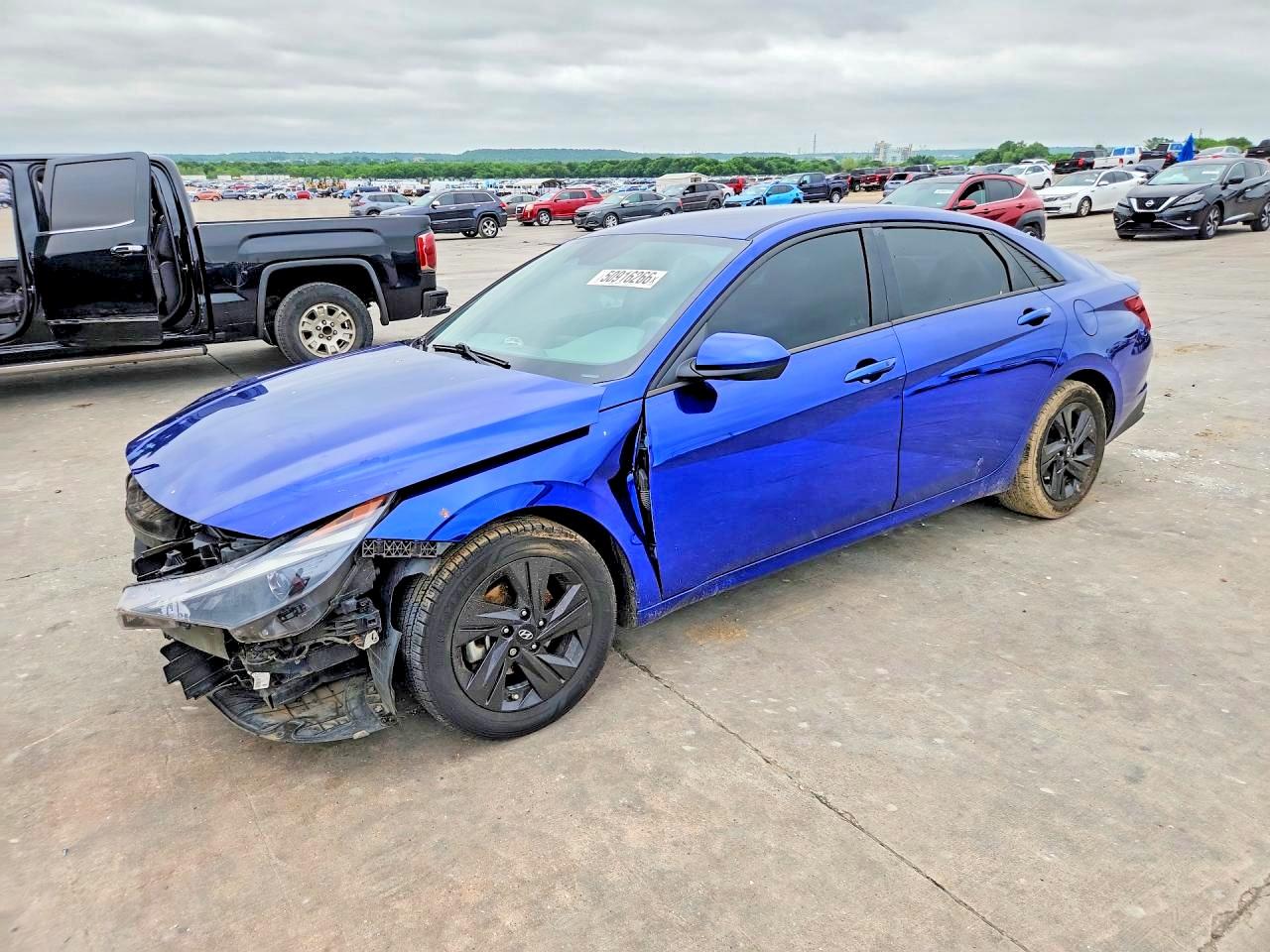 2022 HYUNDAI ELANTRA SEL
