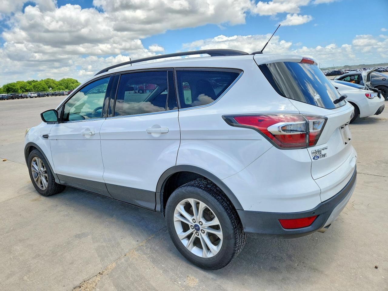 2017 FORD ESCAPE SE — снимка 2