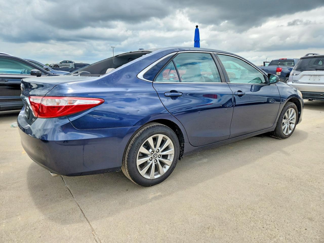 2017 TOYOTA CAMRY XLE — снимка 3