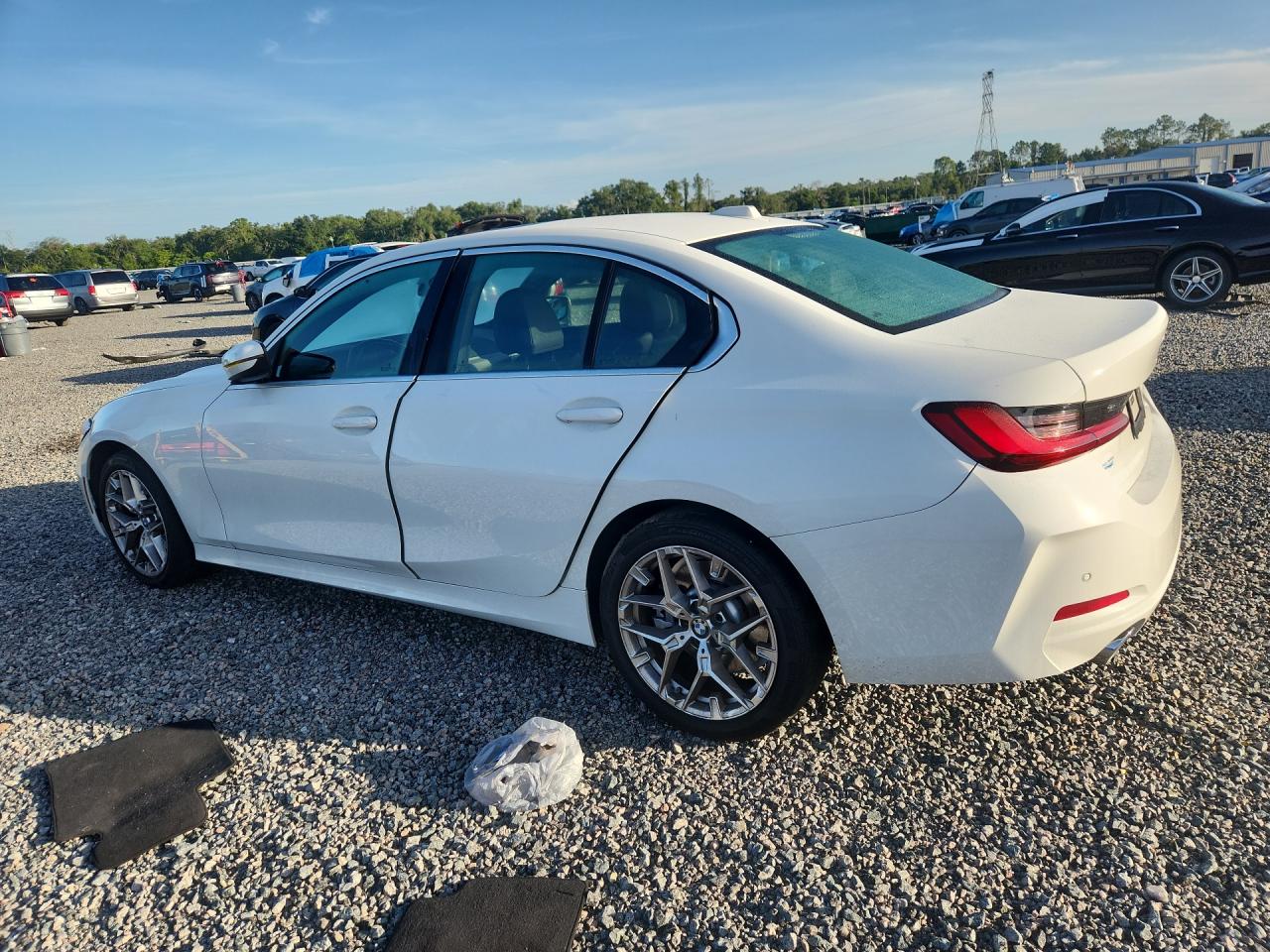 2025 BMW 330I — снимка 2