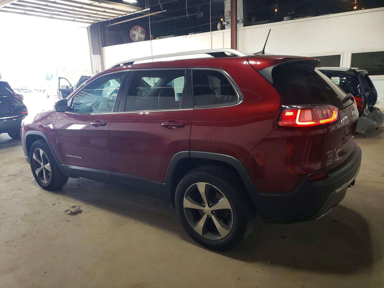 2019 JEEP CHEROKEE LIMITED — снимка 2