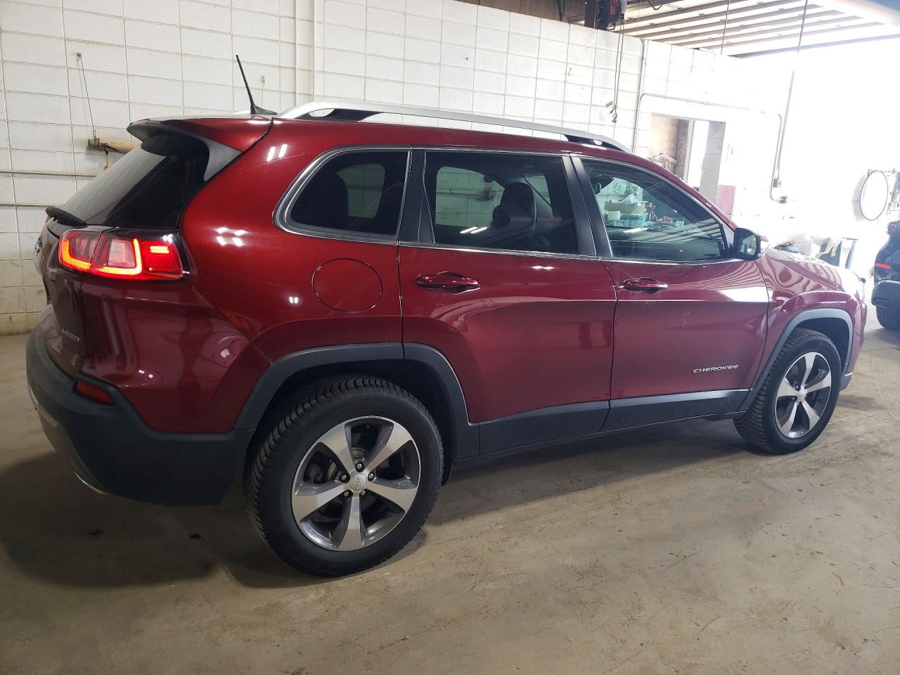 2019 JEEP CHEROKEE LIMITED — снимка 3