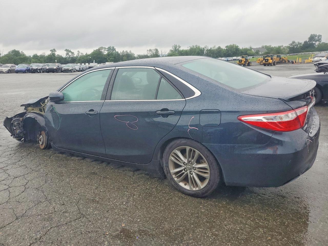 2016 TOYOTA CAMRY SE — снимка 2