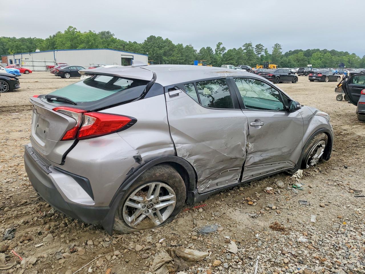 2020 TOYOTA C-HR LE — снимка 3