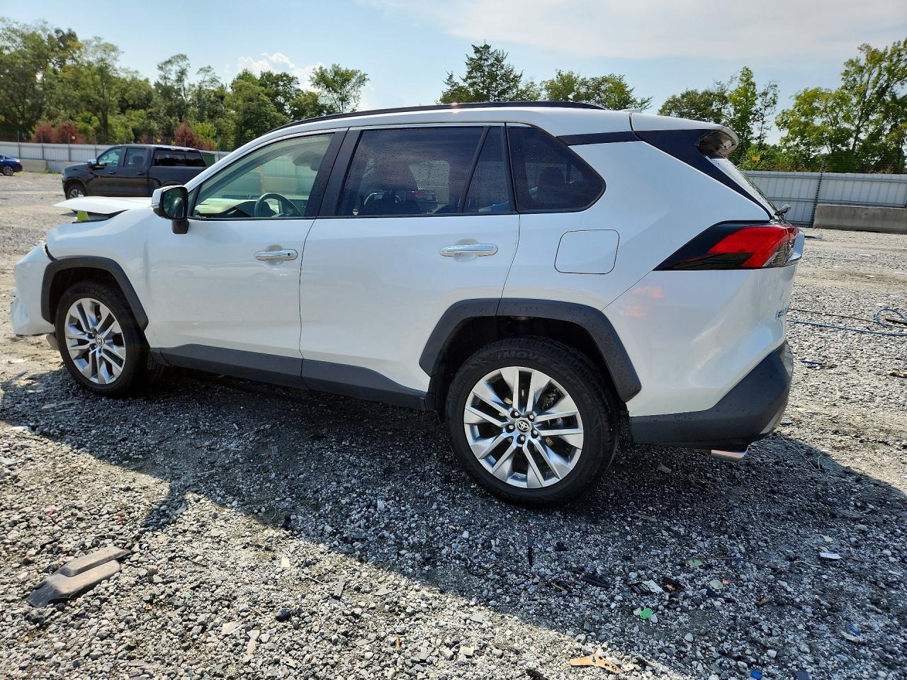 2019 TOYOTA RAV4 LIMITED — снимка 2