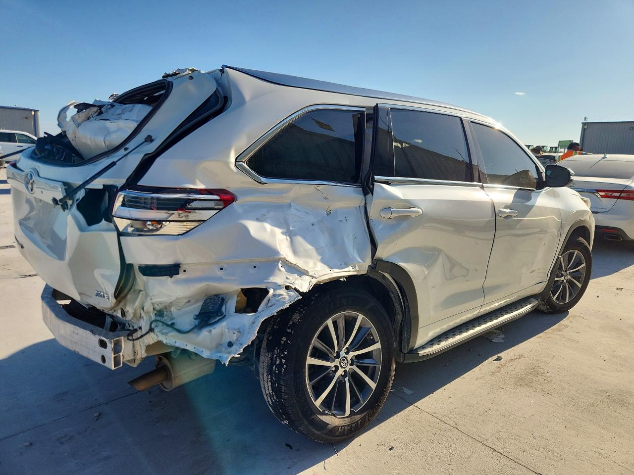 2018 TOYOTA HIGHLANDER XLE — снимка 3