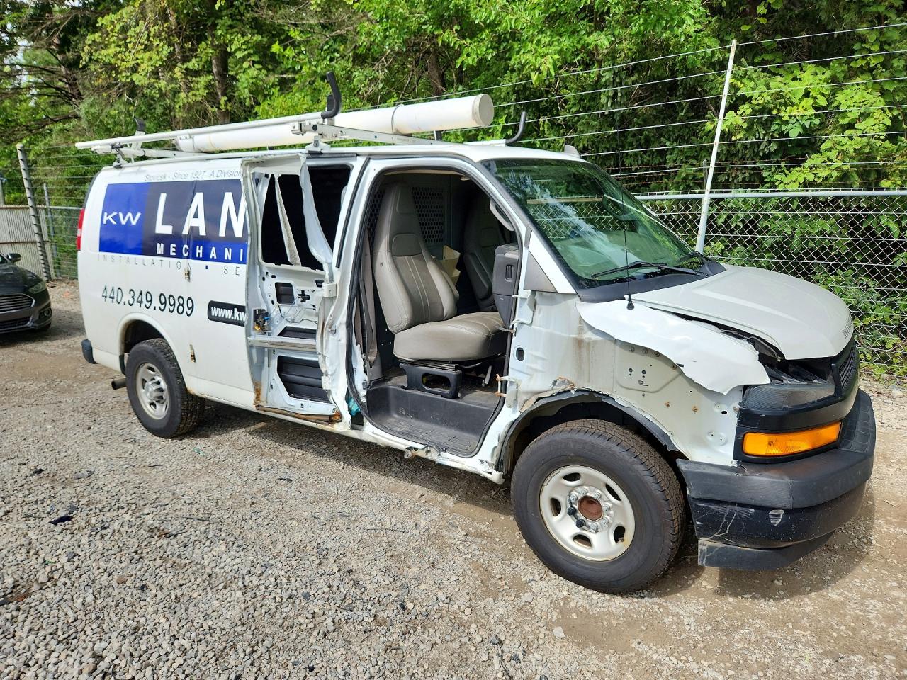2019 CHEVROLET EXPRESS G2500 — снимка 4