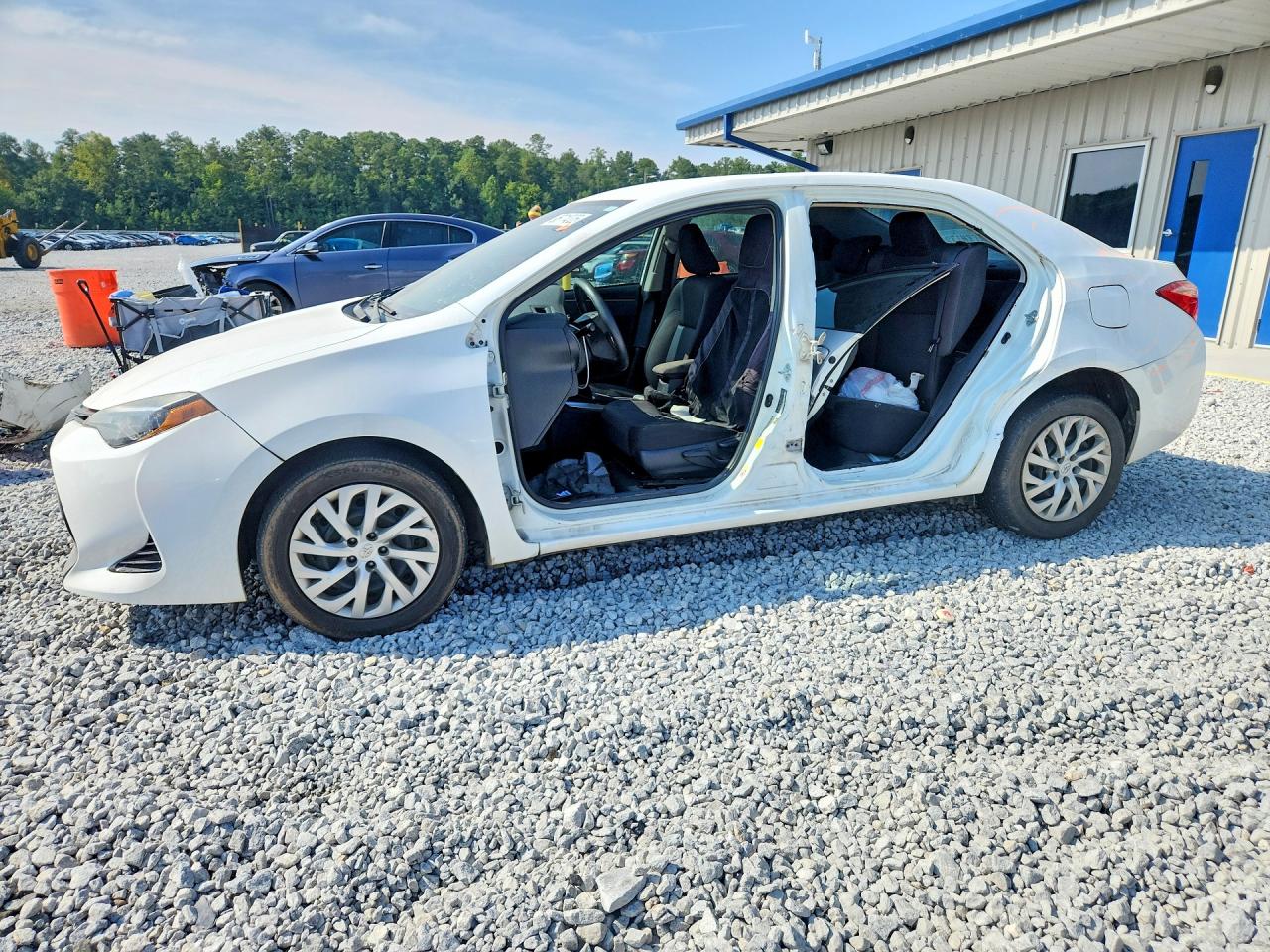 2017 TOYOTA COROLLA LE