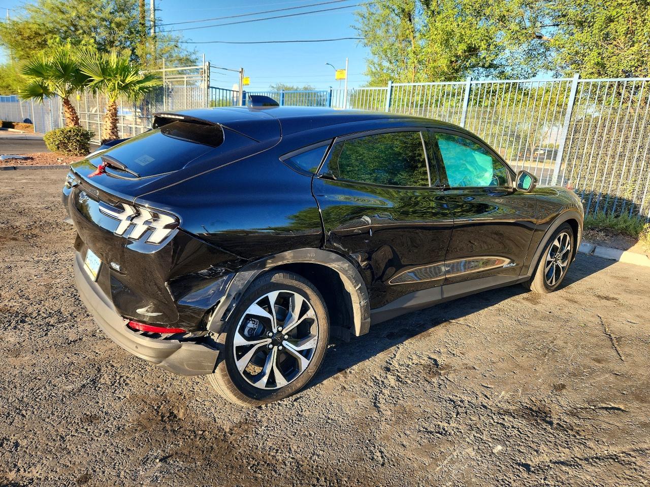 2026 FORD MUSTANG MACH-E SELECT — photo 3