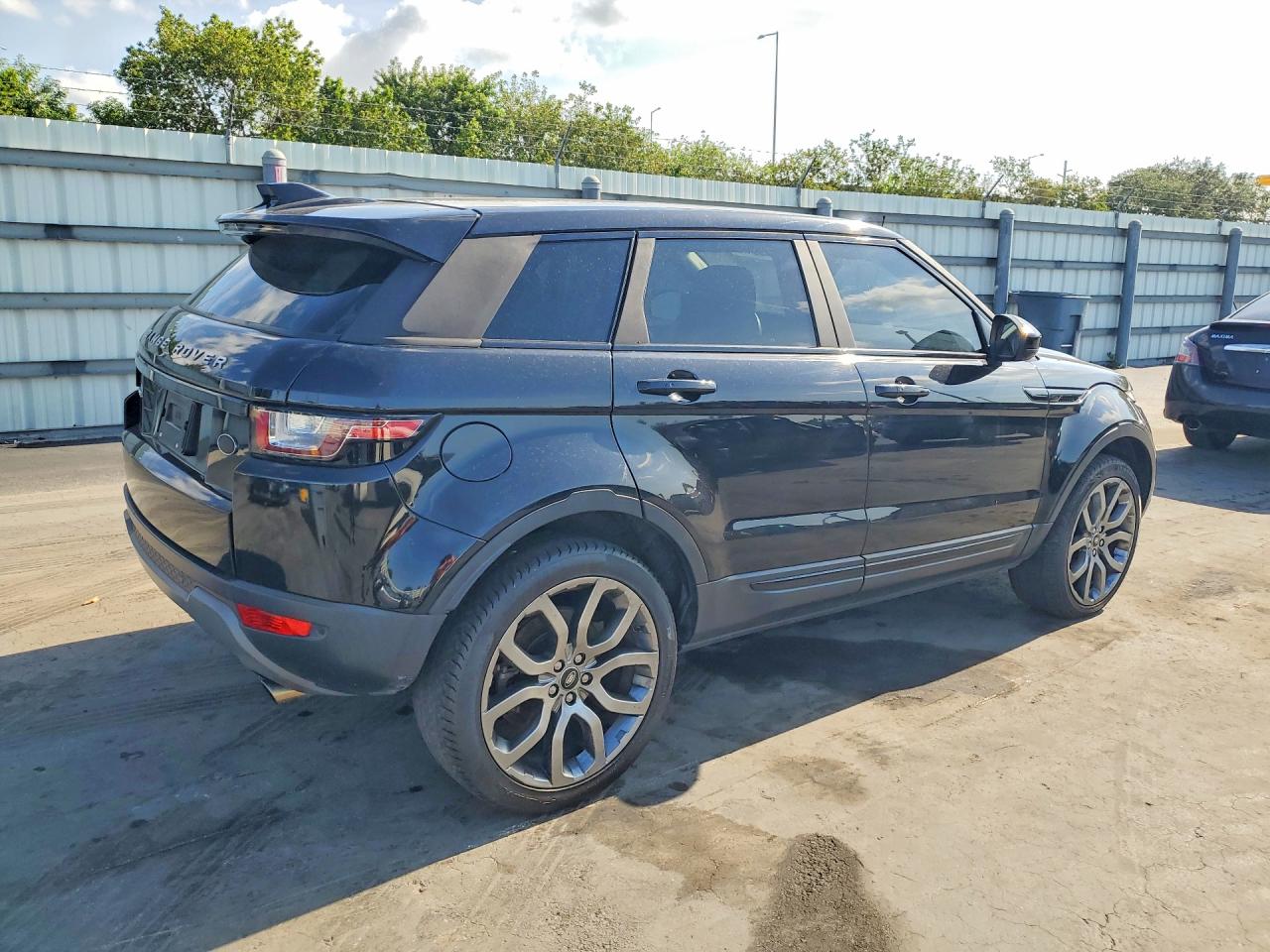 2017 LAND ROVER RANGE ROVER EVOQUE SE — снимка 3