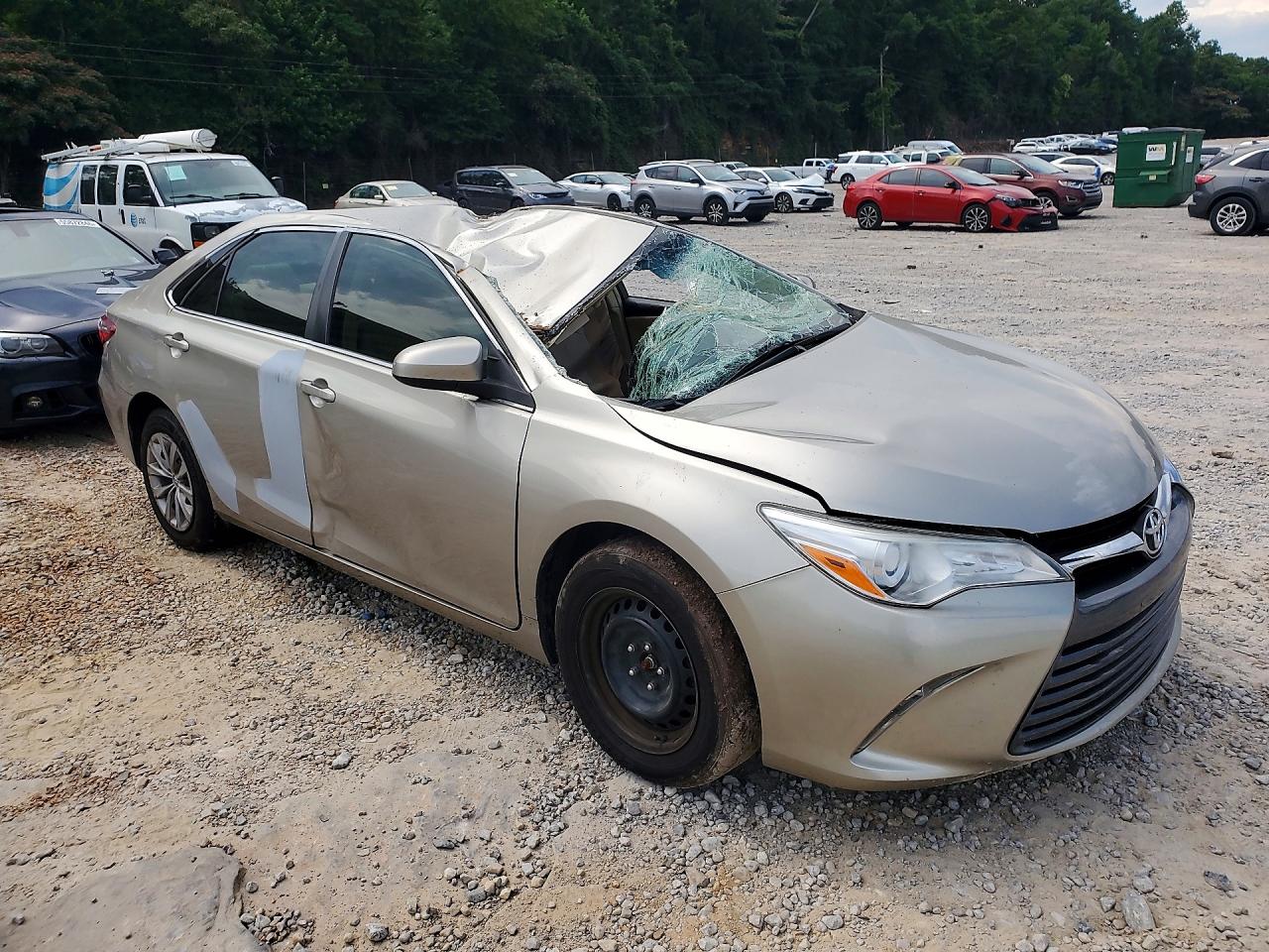 2017 TOYOTA CAMRY LE — снимка 4