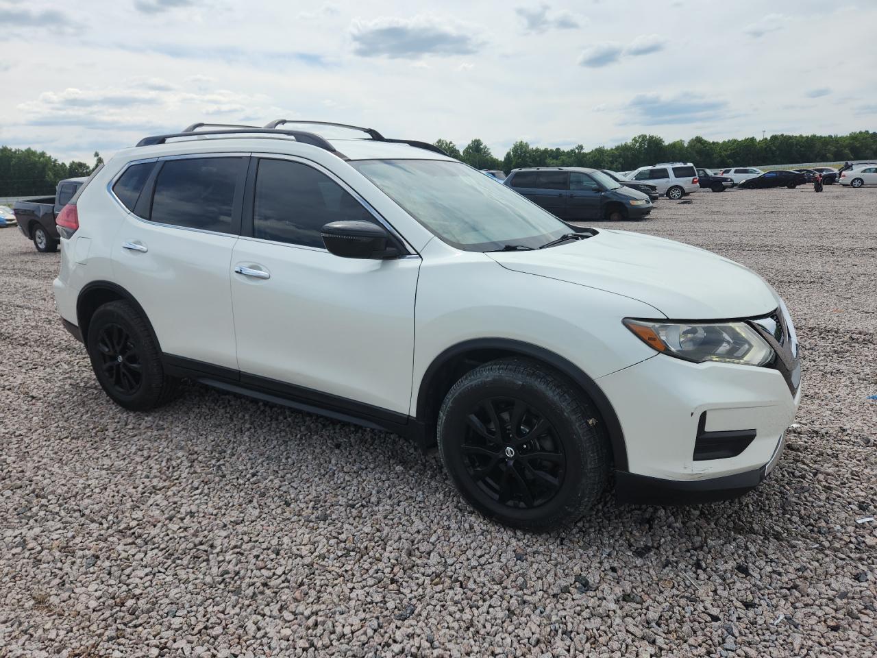 2017 NISSAN ROGUE SV — снимка 4
