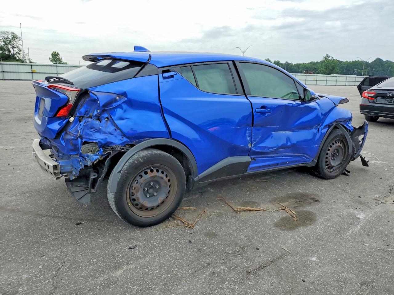 2020 TOYOTA C-HR LE — снимка 3