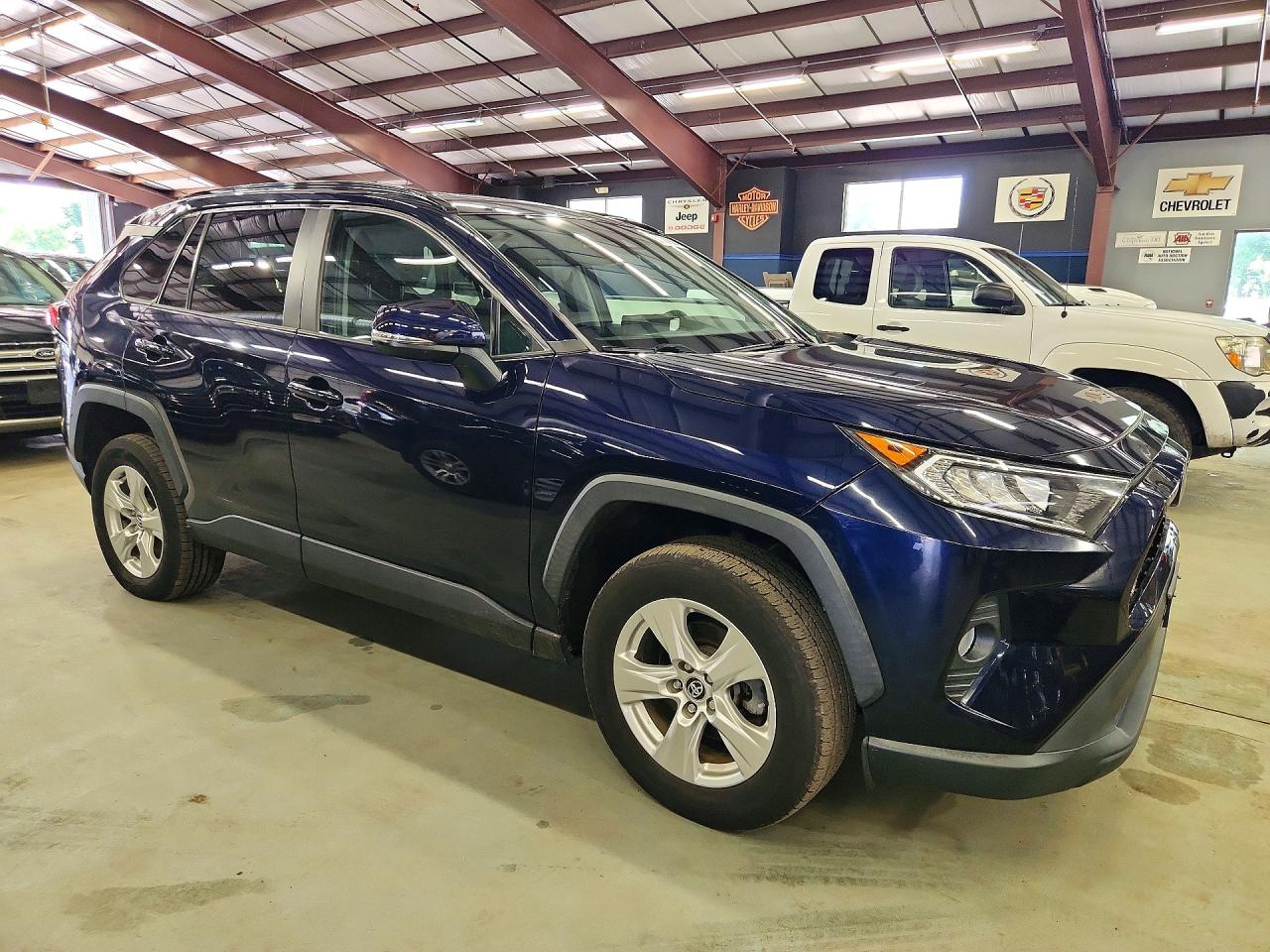 2020 TOYOTA RAV4 XLE — снимка 4