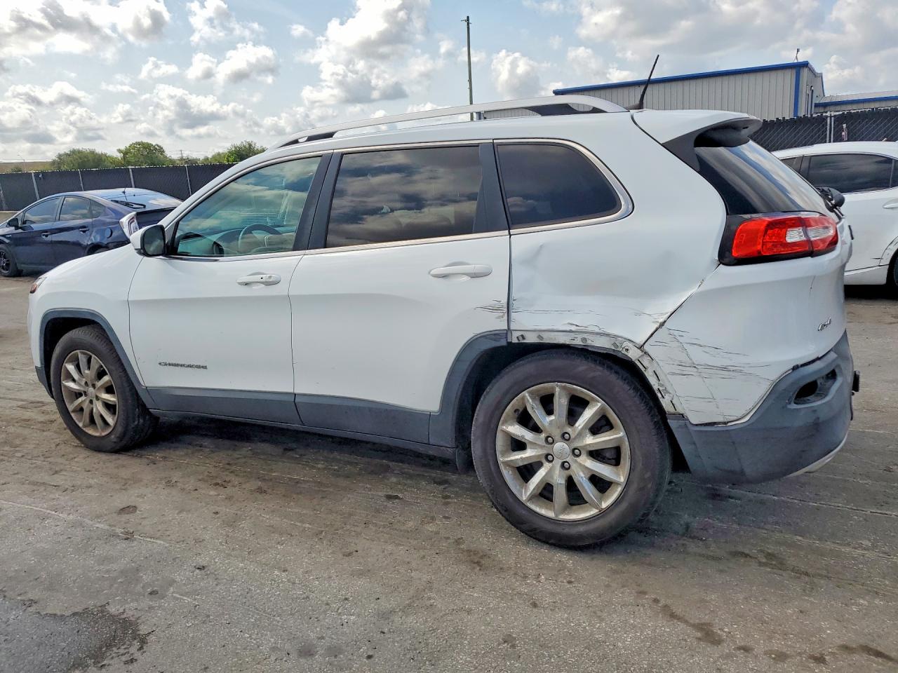 2017 JEEP CHEROKEE LIMITED — снимка 2