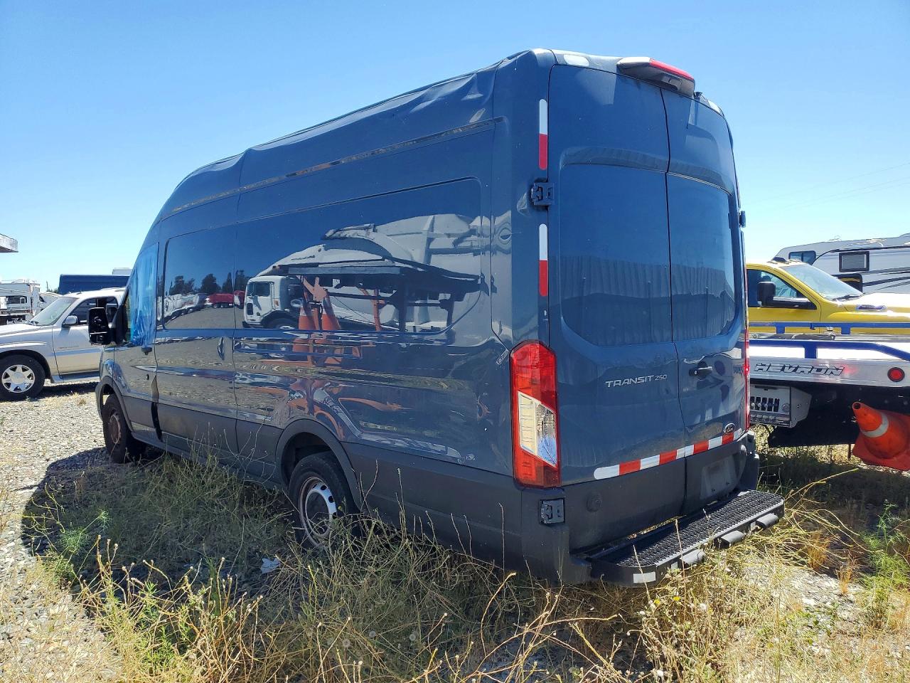 2020 FORD TRANSIT T-250 — снимка 2