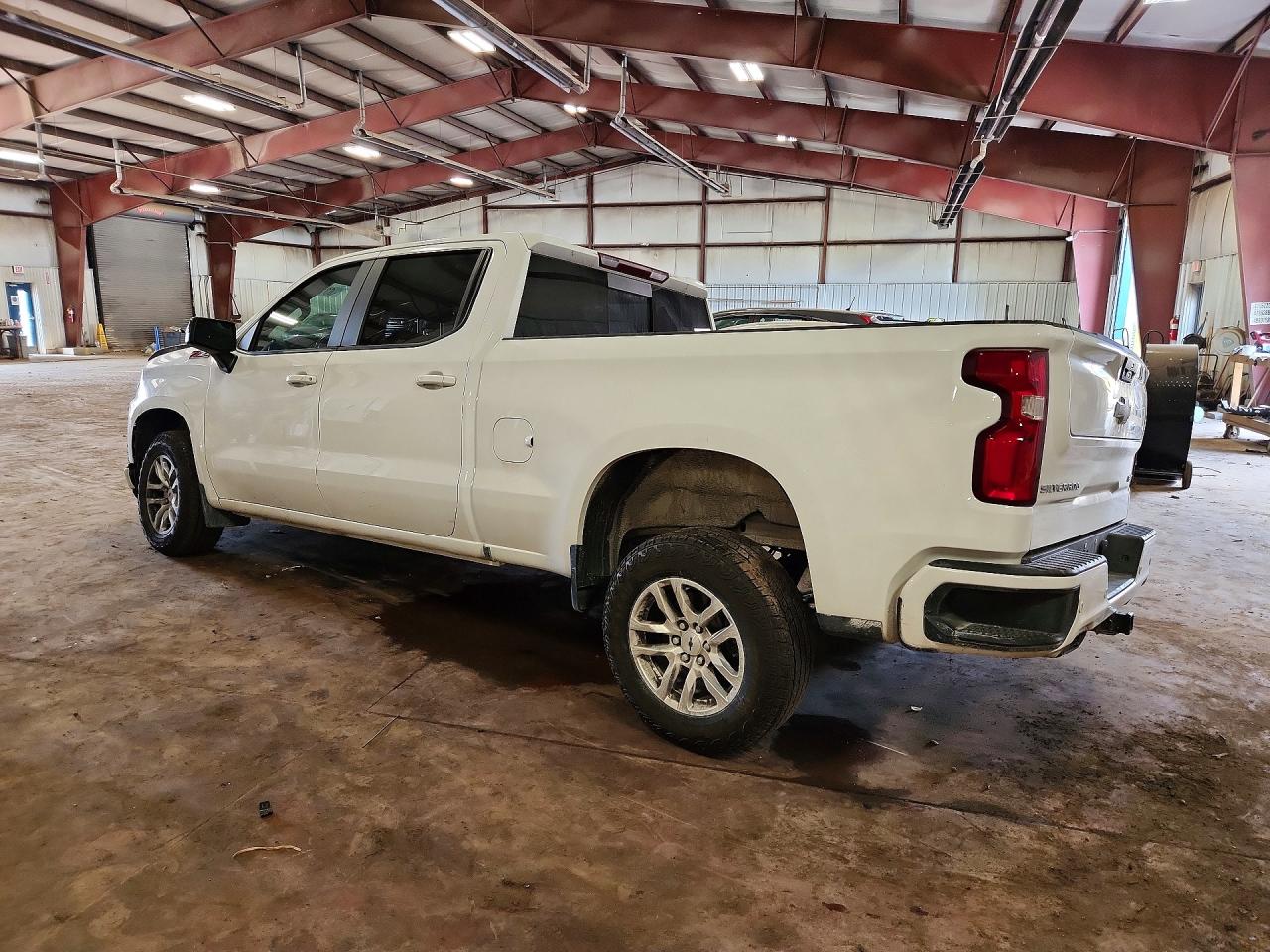 2021 CHEVROLET SILVERADO K1500 RST — снимка 2