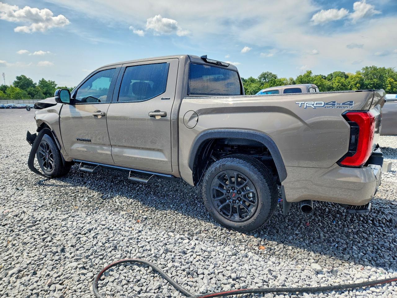 2026 TOYOTA TUNDRA LIMITED — снимка 2