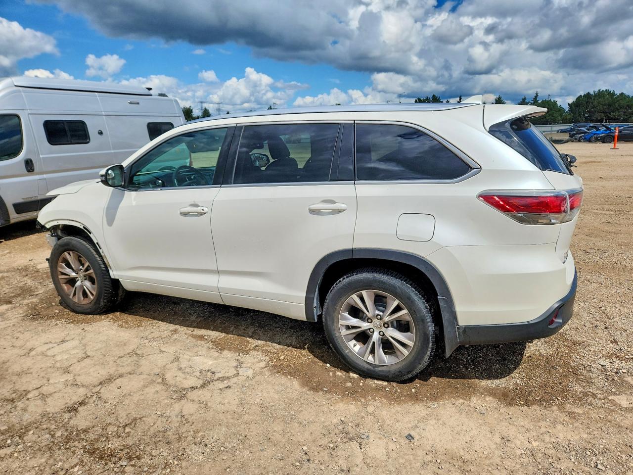 2015 TOYOTA HIGHLANDER XLE — снимка 2