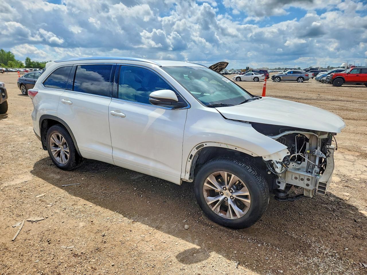 2015 TOYOTA HIGHLANDER XLE — снимка 4