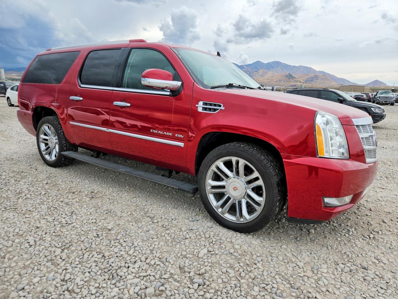 2013 CADILLAC ESCALADE ESV PLATINUM — снимка 4