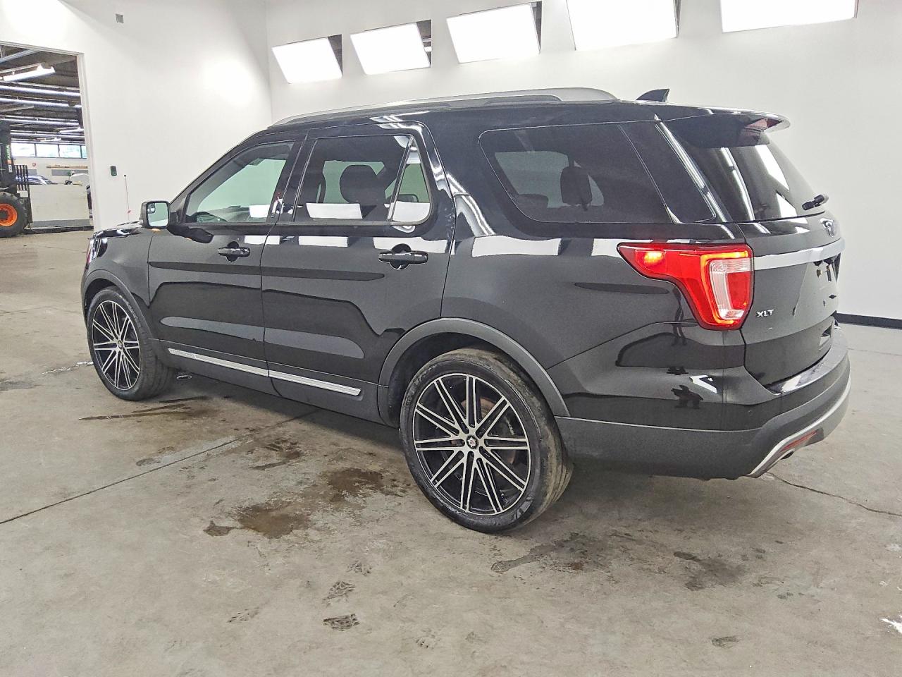 2017 FORD EXPLORER XLT — снимка 2
