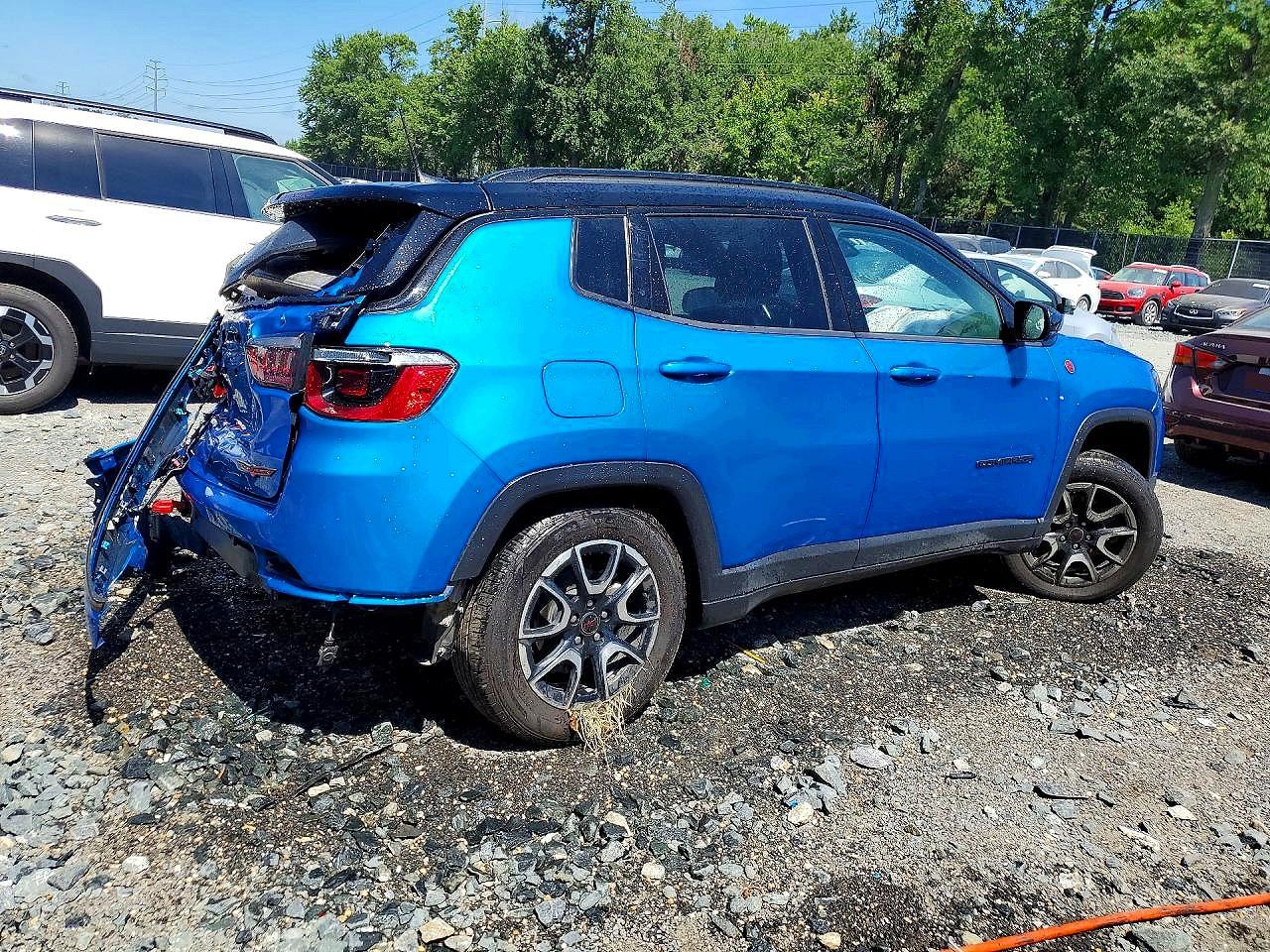2025 JEEP COMPASS TRAILHAWK — снимка 3