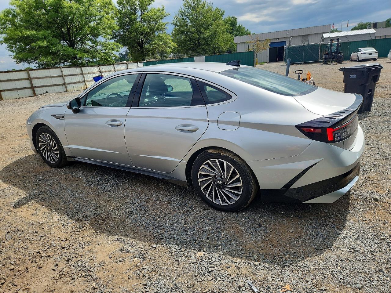 2025 HYUNDAI SONATA HYBRID SEL — снимка 2