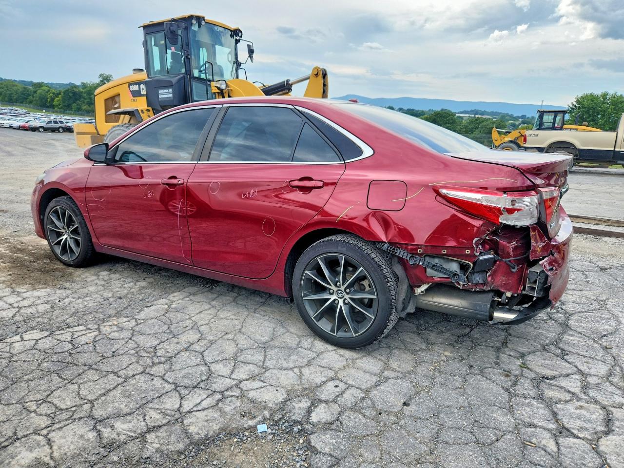 2017 TOYOTA CAMRY XSE V6 — снимка 2