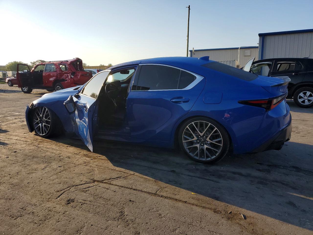 2021 LEXUS IS 300 BASE — снимка 2