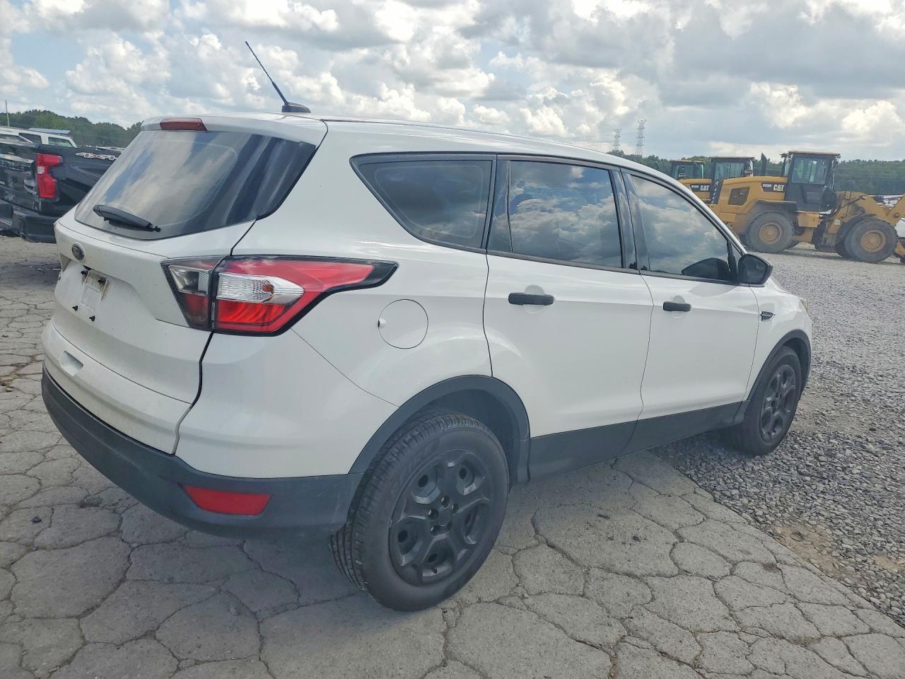 2017 FORD ESCAPE S — снимка 3