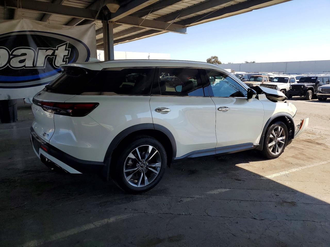 2023 INFINITI QX60 LUXE — снимка 3