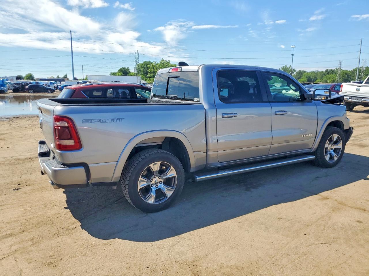 2021 RAM 1500 LARAMIE — снимка 3