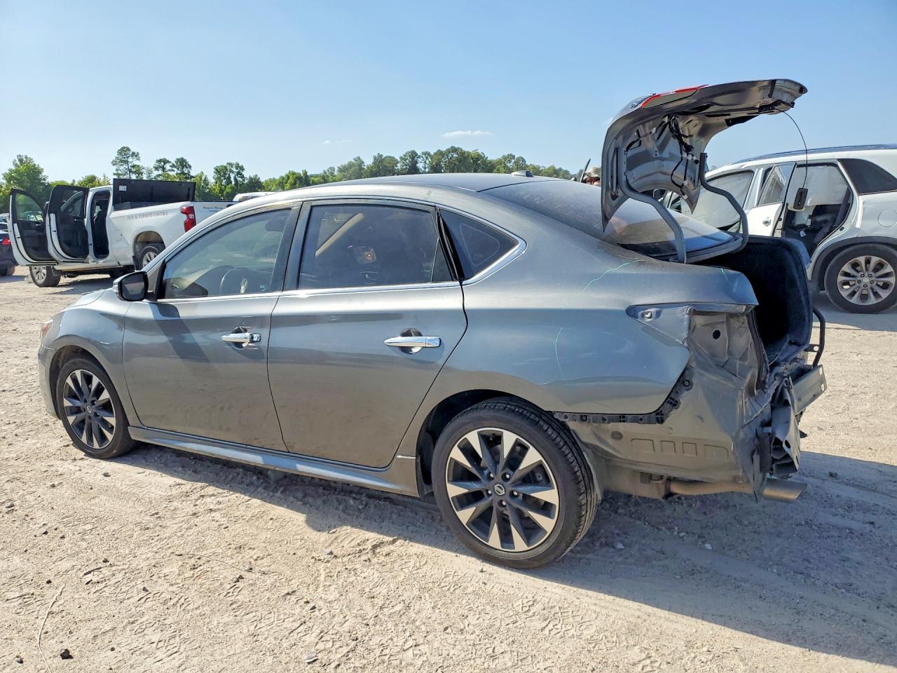 2019 NISSAN SENTRA SR — снимка 2