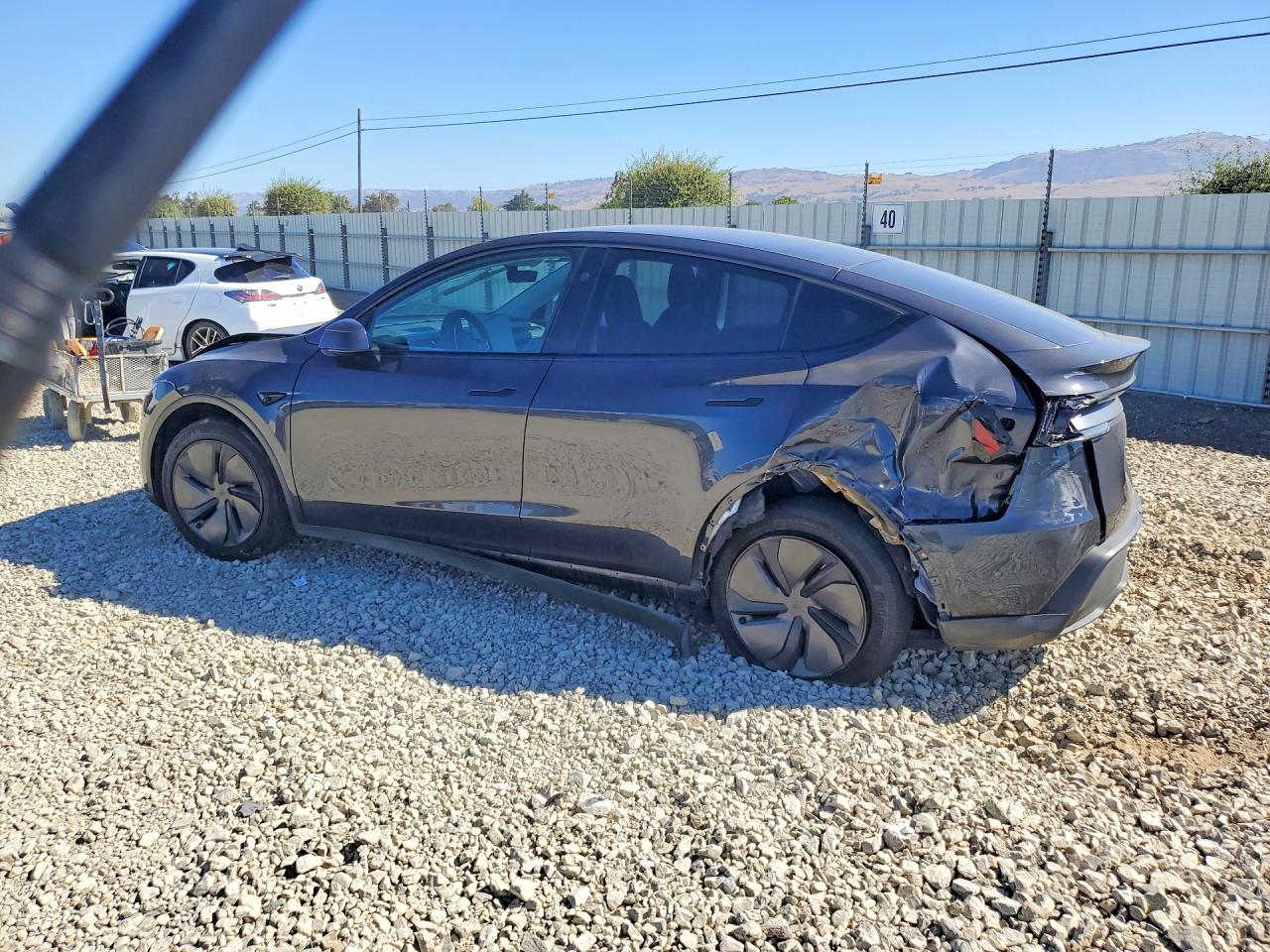 2026 TESLA MODEL Y — снимка 2