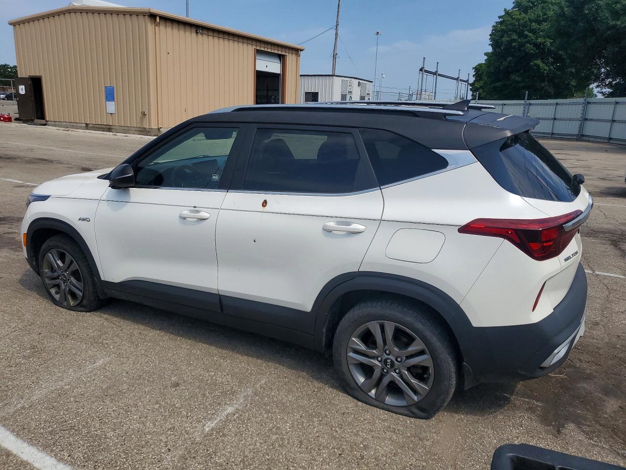 2021 KIA SELTOS S — снимка 2