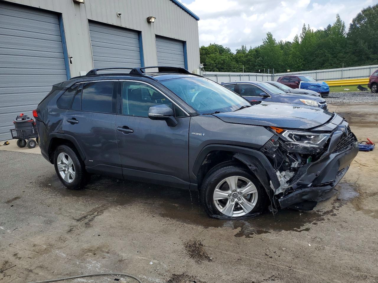 2021 TOYOTA RAV4 HYBRID XLE — снимка 4