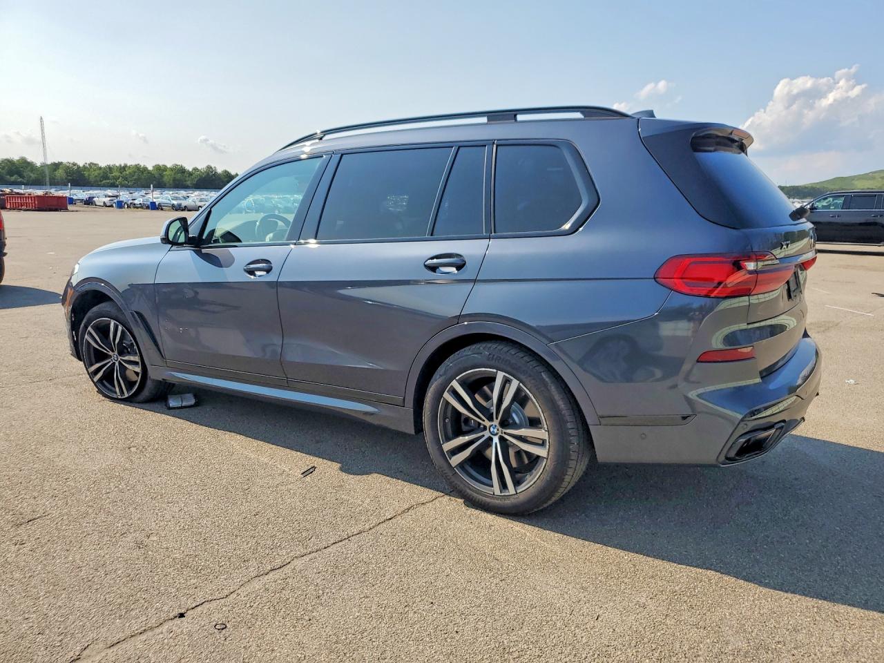 2021 BMW X7 M50I — снимка 2