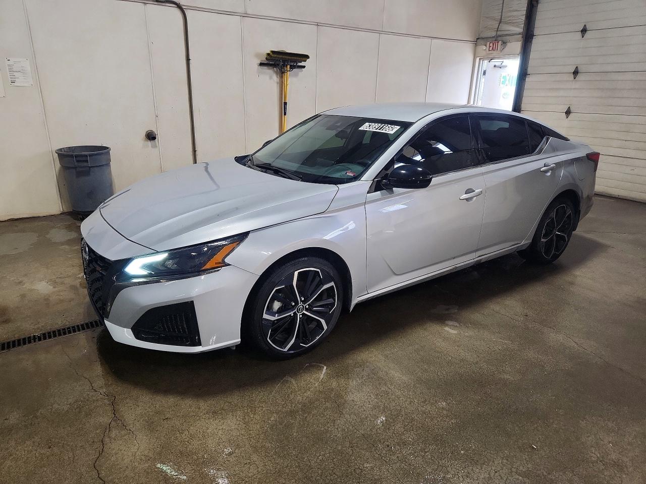 2024 NISSAN ALTIMA SR