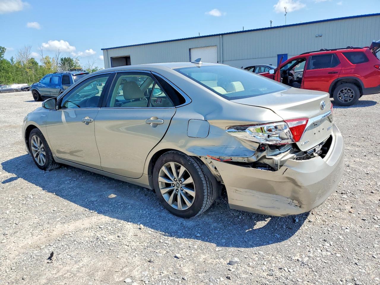 2015 TOYOTA CAMRY HYBRID XLE — снимка 2