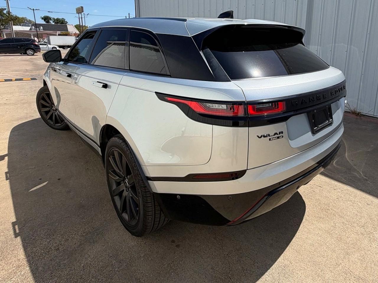 2018 LAND ROVER RANGE ROVER VELAR R-DYNAMIC SE — снимка 3