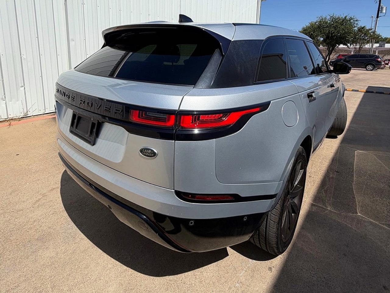 2018 LAND ROVER RANGE ROVER VELAR R-DYNAMIC SE — снимка 4