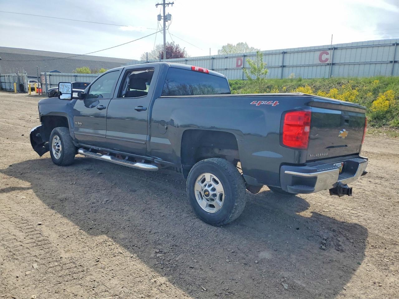 2017 CHEVROLET SILVERADO K2500 HEAVY DUTY LT — снимка 2