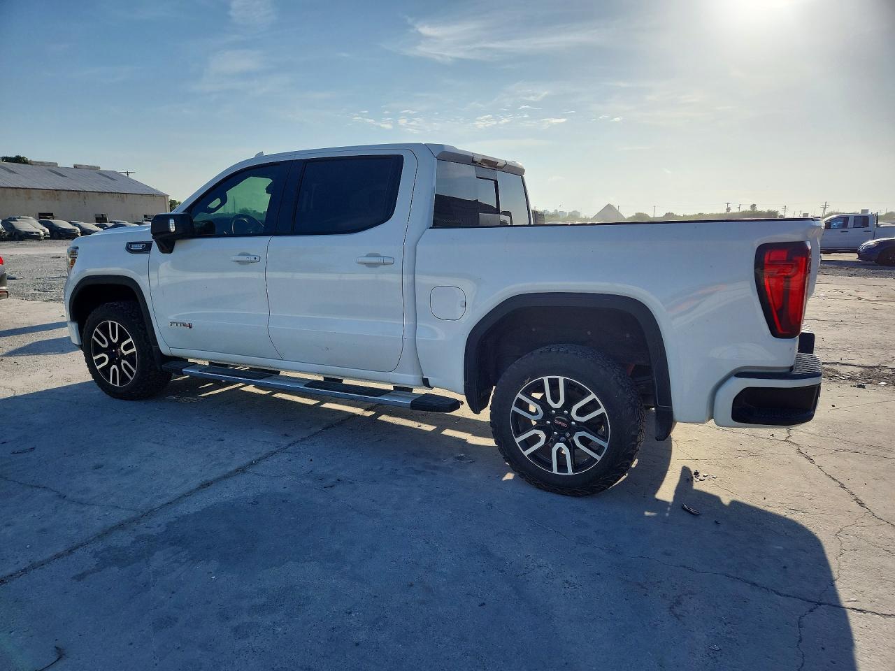2021 GMC SIERRA K1500 AT4 — снимка 2
