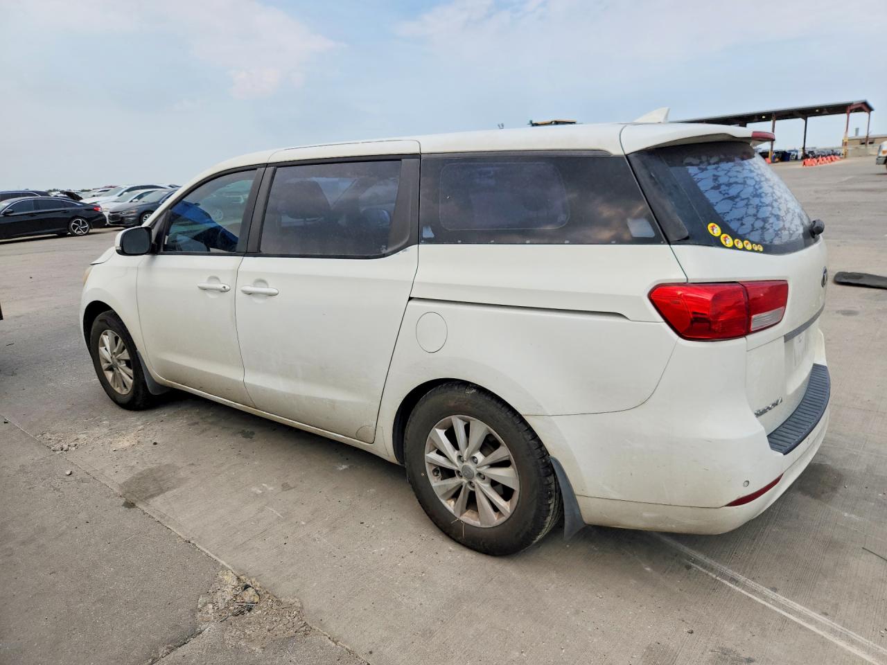 2015 KIA SEDONA L — снимка 2