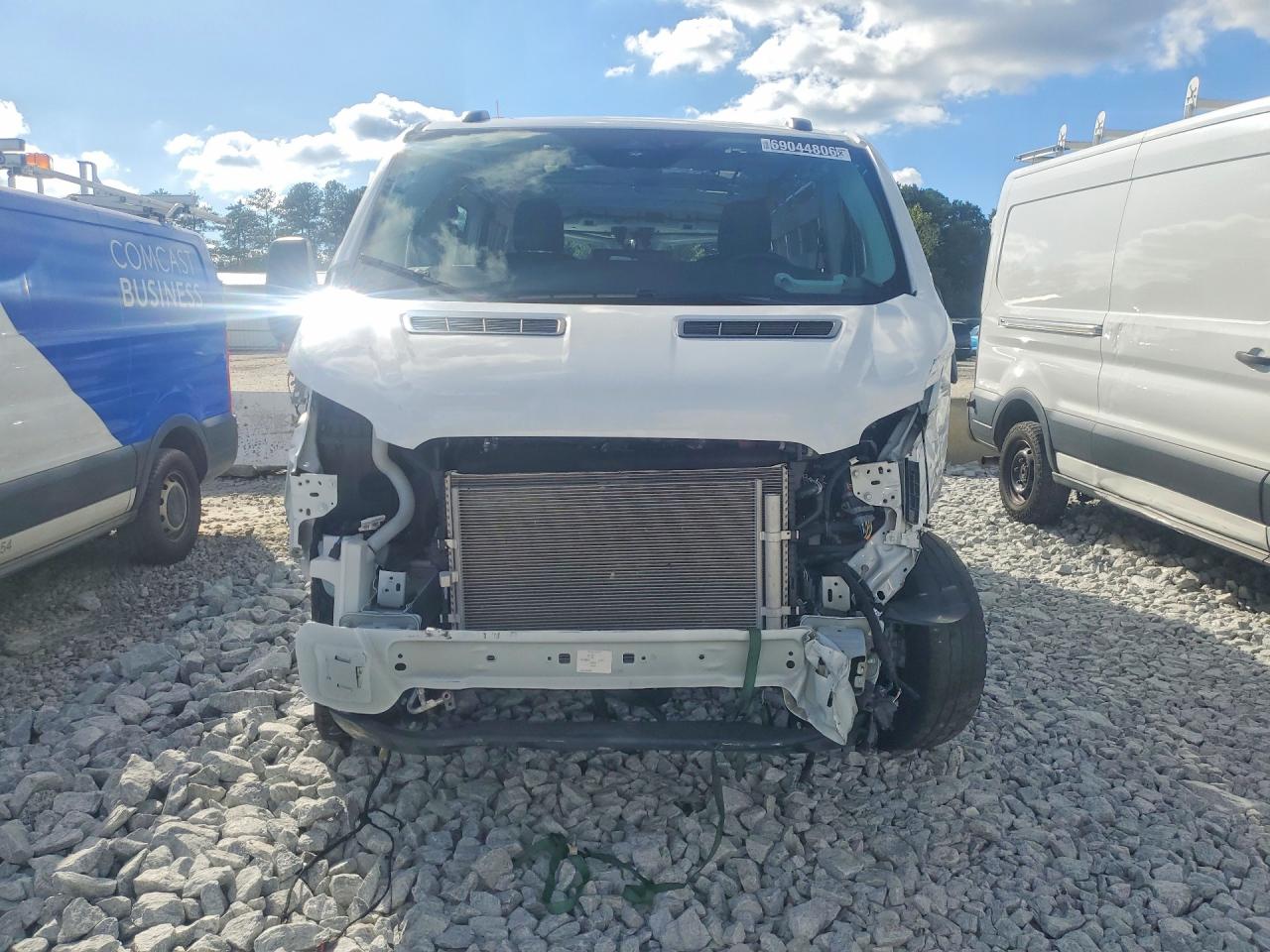 2026 FORD TRANSIT 250 — photo 5