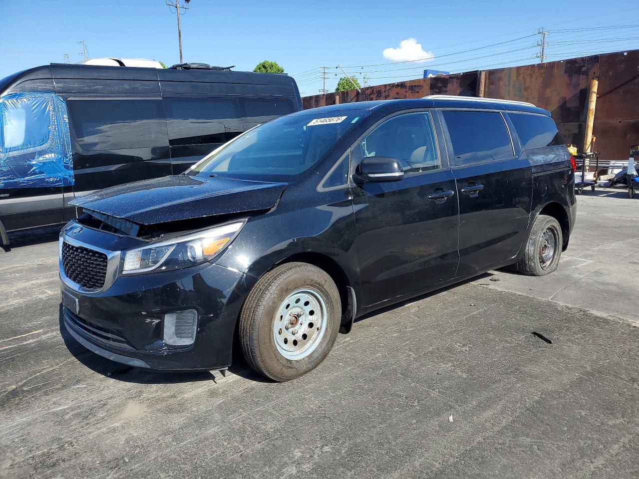 2016 KIA SEDONA LX